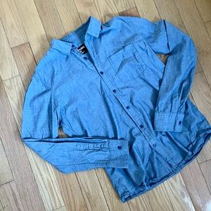 🎉3/$10 - Men’s Long Sleeve Button-up Shirt